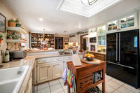 5802 Green Springs dr-18