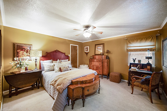 5802 Green Springs dr-32