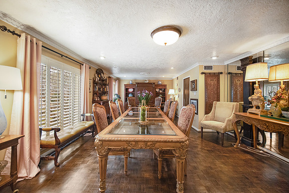 5802 Green Springs dr-22