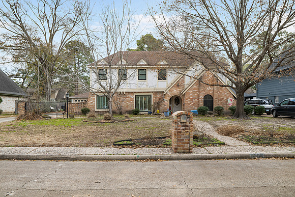 5802 Green Springs dr-1