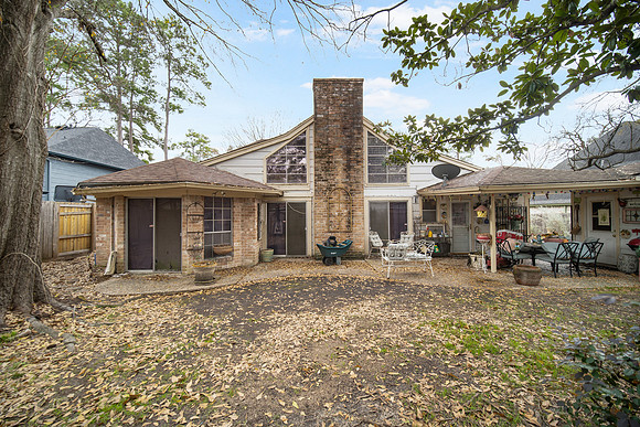 5802 Green Springs dr-39