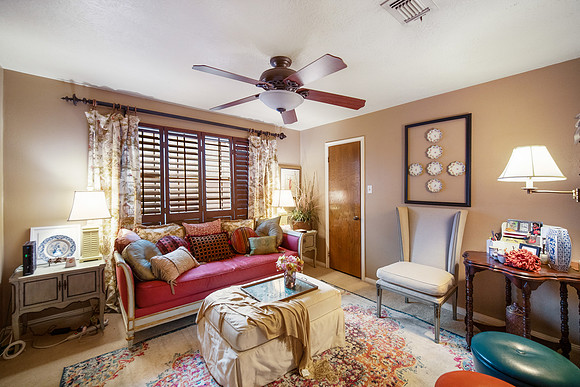 5802 Green Springs dr-28