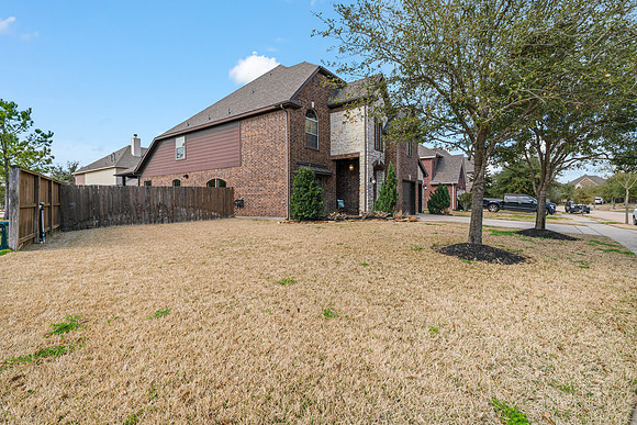 16607 Cactus Blossom Trail-3