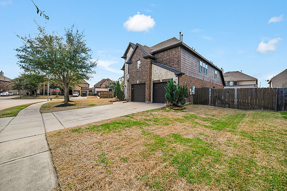 16607 Cactus Blossom Trail-2