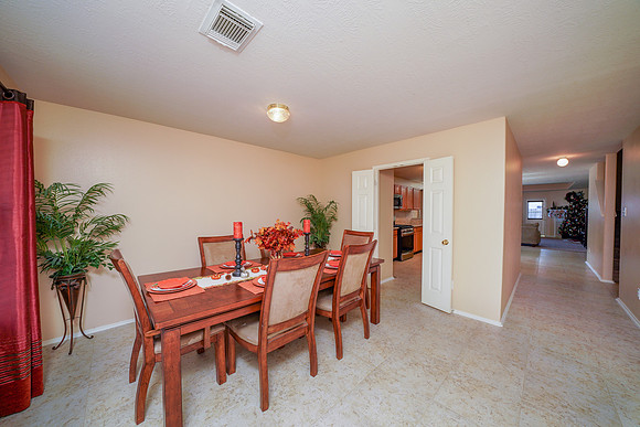 10406 Hurst Hill Ln-5