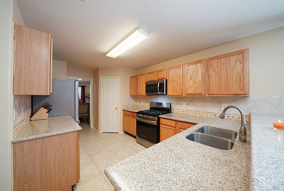 10406 Hurst Hill Ln-7
