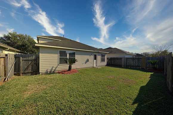 10406 Hurst Hill Ln-32