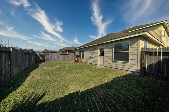 10406 Hurst Hill Ln-33