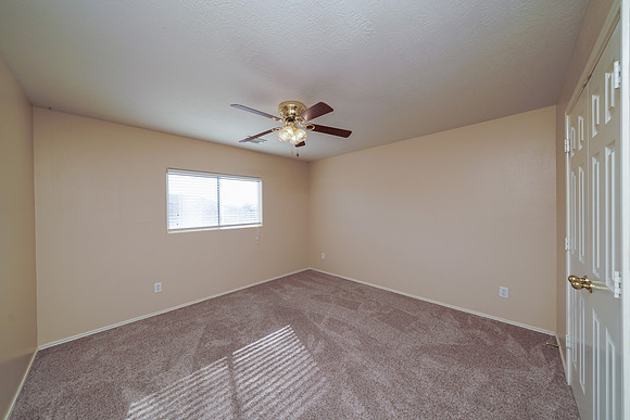 10406 Hurst Hill Ln-28