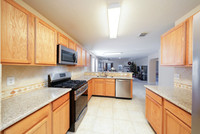 10406 Hurst Hill Ln-9