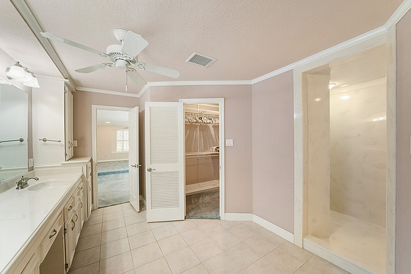 5411 Theall Rd-30