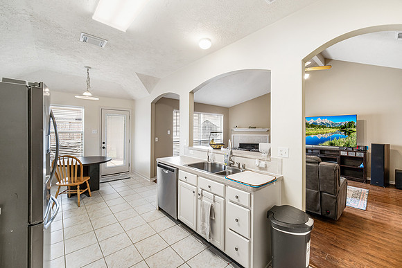 20518 Spring Aspen Lane-23