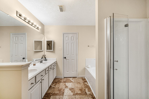 20518 Spring Aspen Lane-29