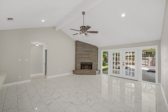10306 Pear Oak Dr-16