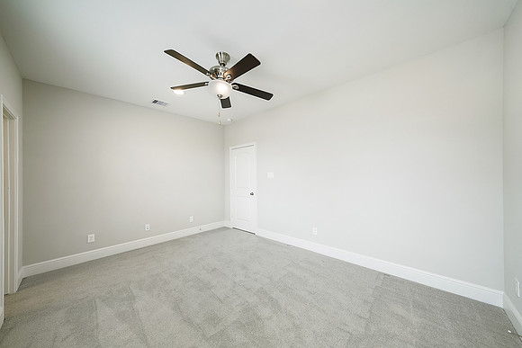2603 Walnut Trail Ln-33