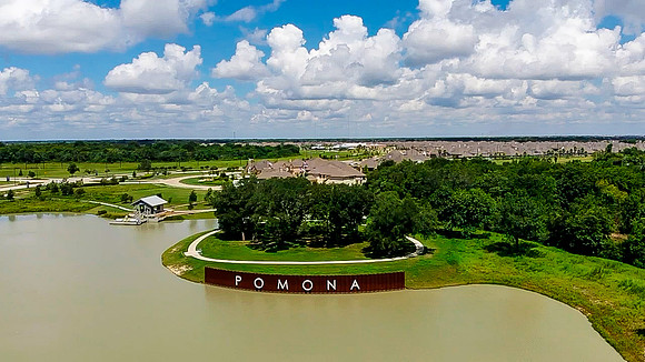Pomona Sign-1