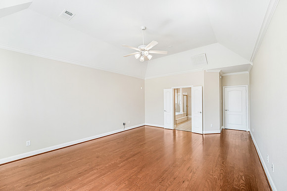13910 Greenwood Manor Drive-34