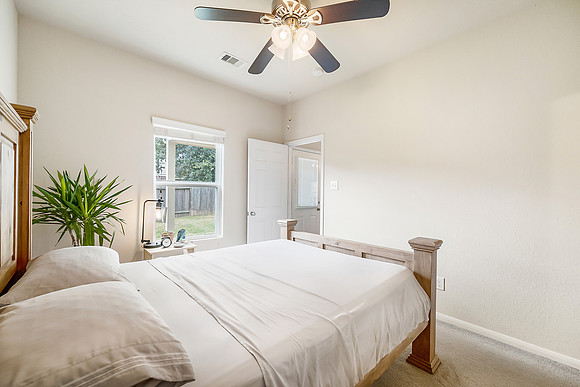 18007 Seco Creek Lane-15