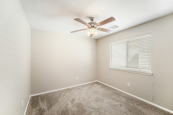 20516 Patriot Park Ln-18