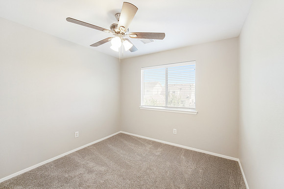 20516 Patriot Park Ln-16