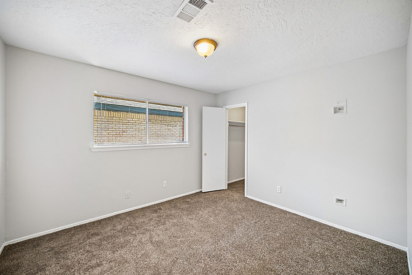 4010 Brookston St-16