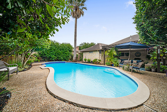 8814 Tavistock-37