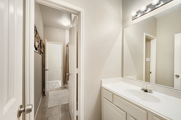 18002 Ivory Crossing Ln-26