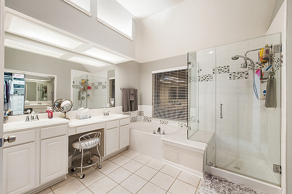 18002 Ivory Crossing Ln-34