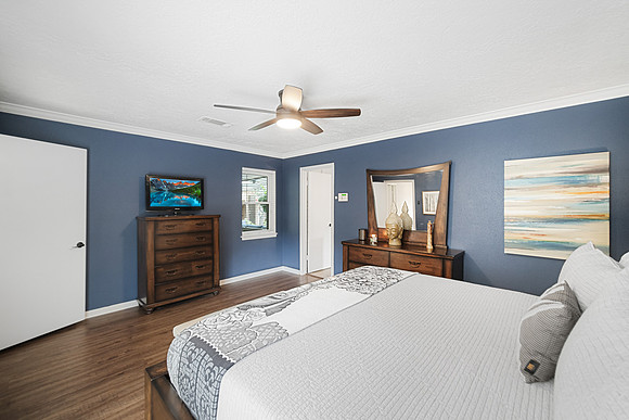 8814 Tavistock-32