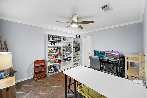 8814 Tavistock-25