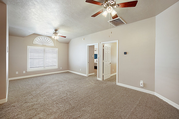 20414 Canyon Shadow Dr-27