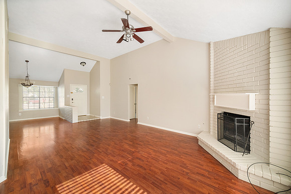 8507 Silver Fir Dr-10