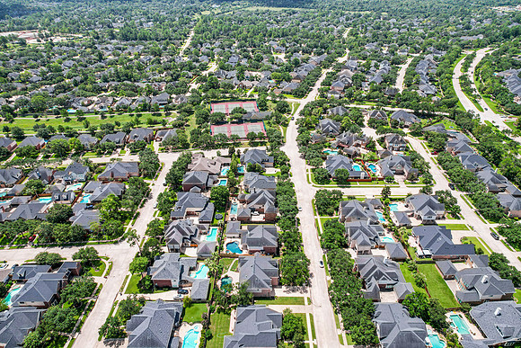 13910 Greenwood Manor Drive-53