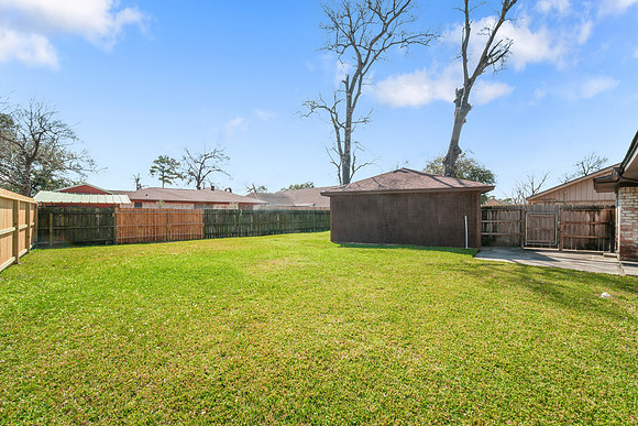 14422 Roundstone Ln-26