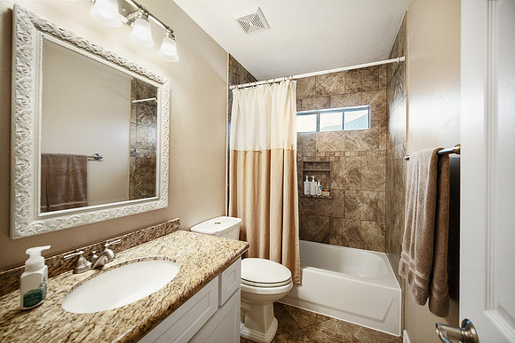 20414 Canyon Shadow Dr-25