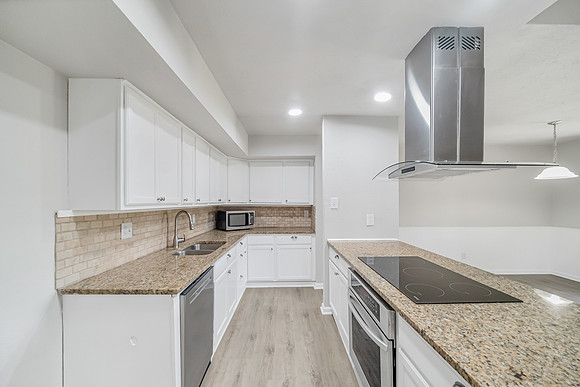 17403 Wild Willow Ln-14