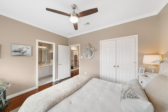 452MarinersDr-29