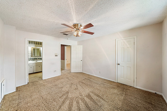 5411 Theall Rd-44
