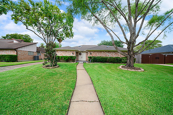 14002 Briar pl-1
