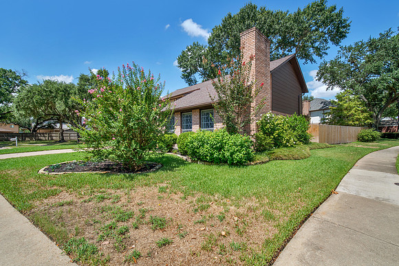 8107 Tall Firs ln-2