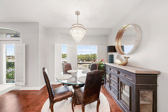 452MarinersDr-19