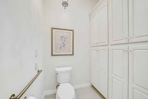 32236 Watersmeet Dr-30