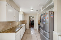 23102 Lestergate Dr-16