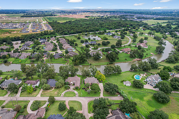 32236 Watersmeet Dr-54