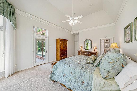 32236 Watersmeet Dr-27