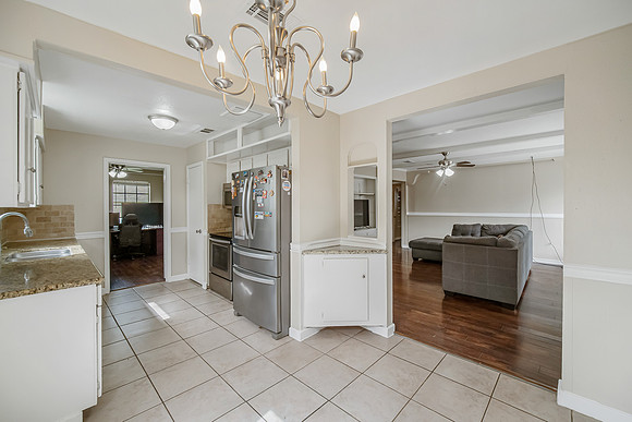 23102 Lestergate Dr-30