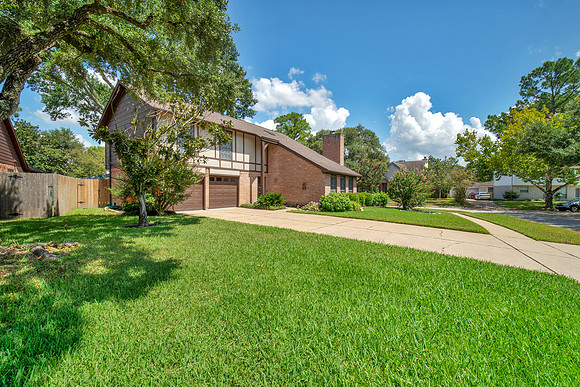 8107 Tall Firs ln-3