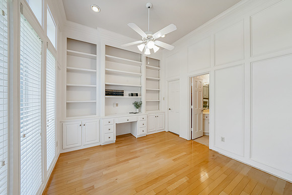 32236 Watersmeet Dr-6