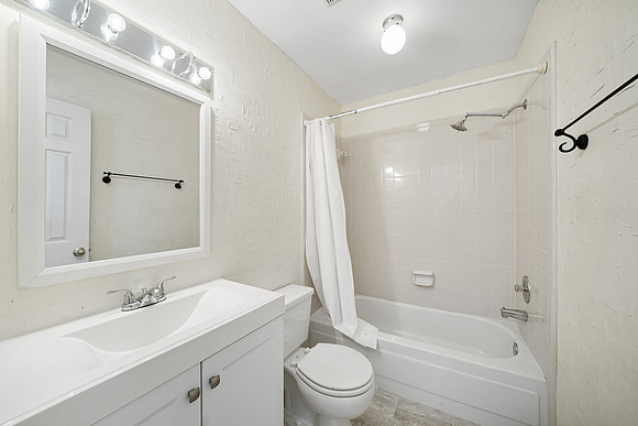 5515 Strack Rd apt 121-17
