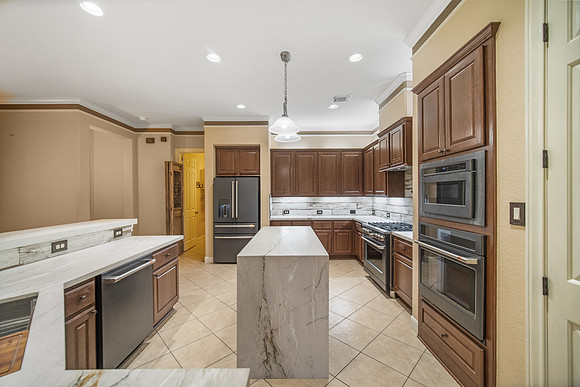 19503 Cisco Court-23
